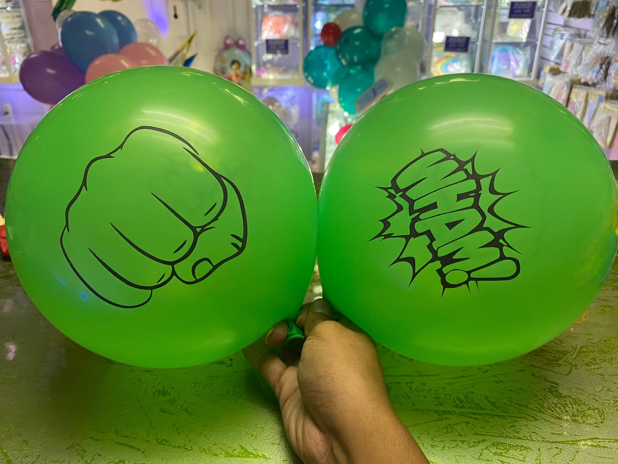 Marvel DC Comics Superhero Logos 12 Inch Latex Balloon - Image 3