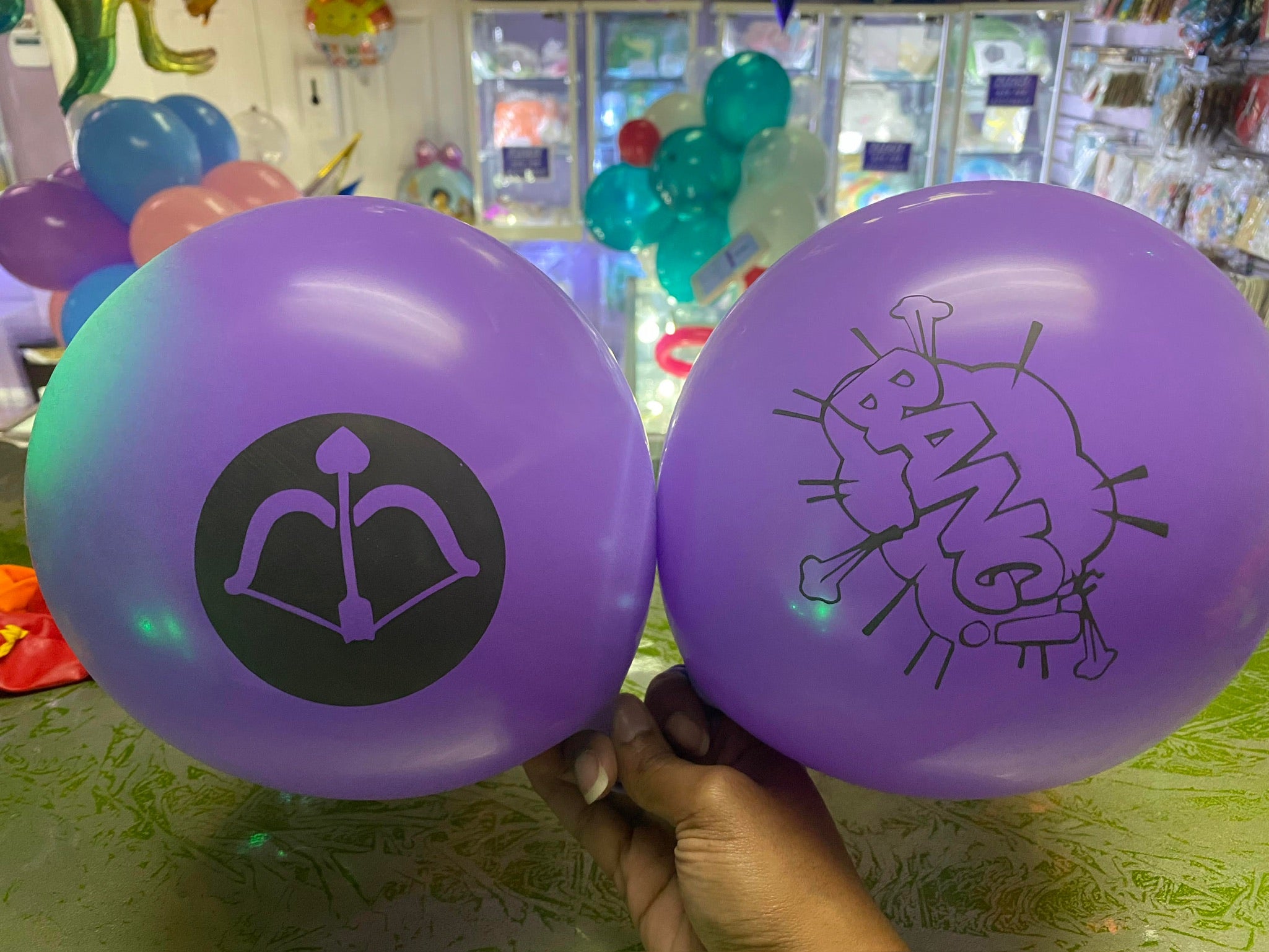 Marvel DC Comics Superhero Logos 12 Inch Latex Balloon - Image 6